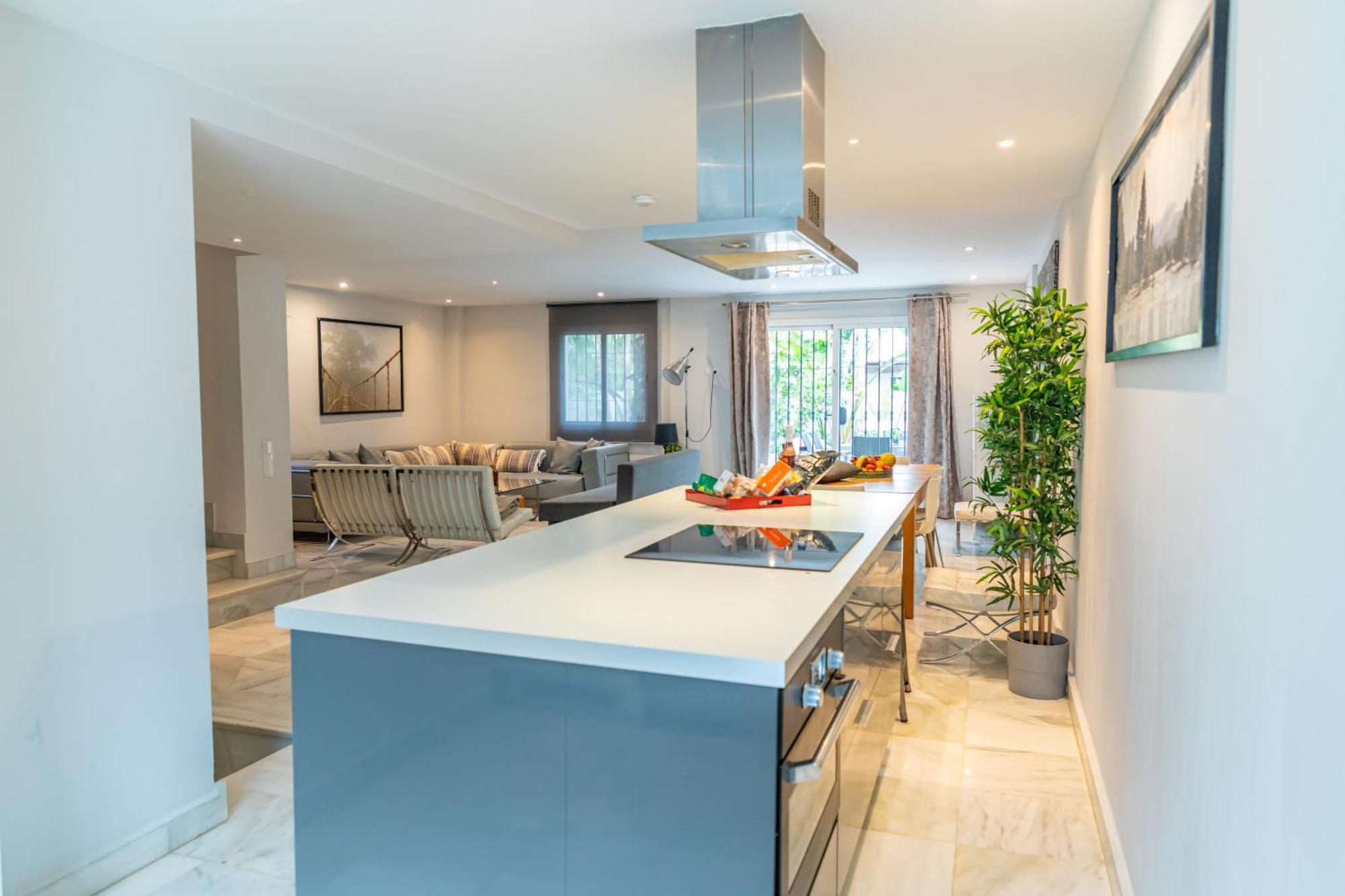 Ab -design House Marbella- 3 Mn De Puerto Banus - Golden Mile - Tropical Garden And Pool Rumah liburan *