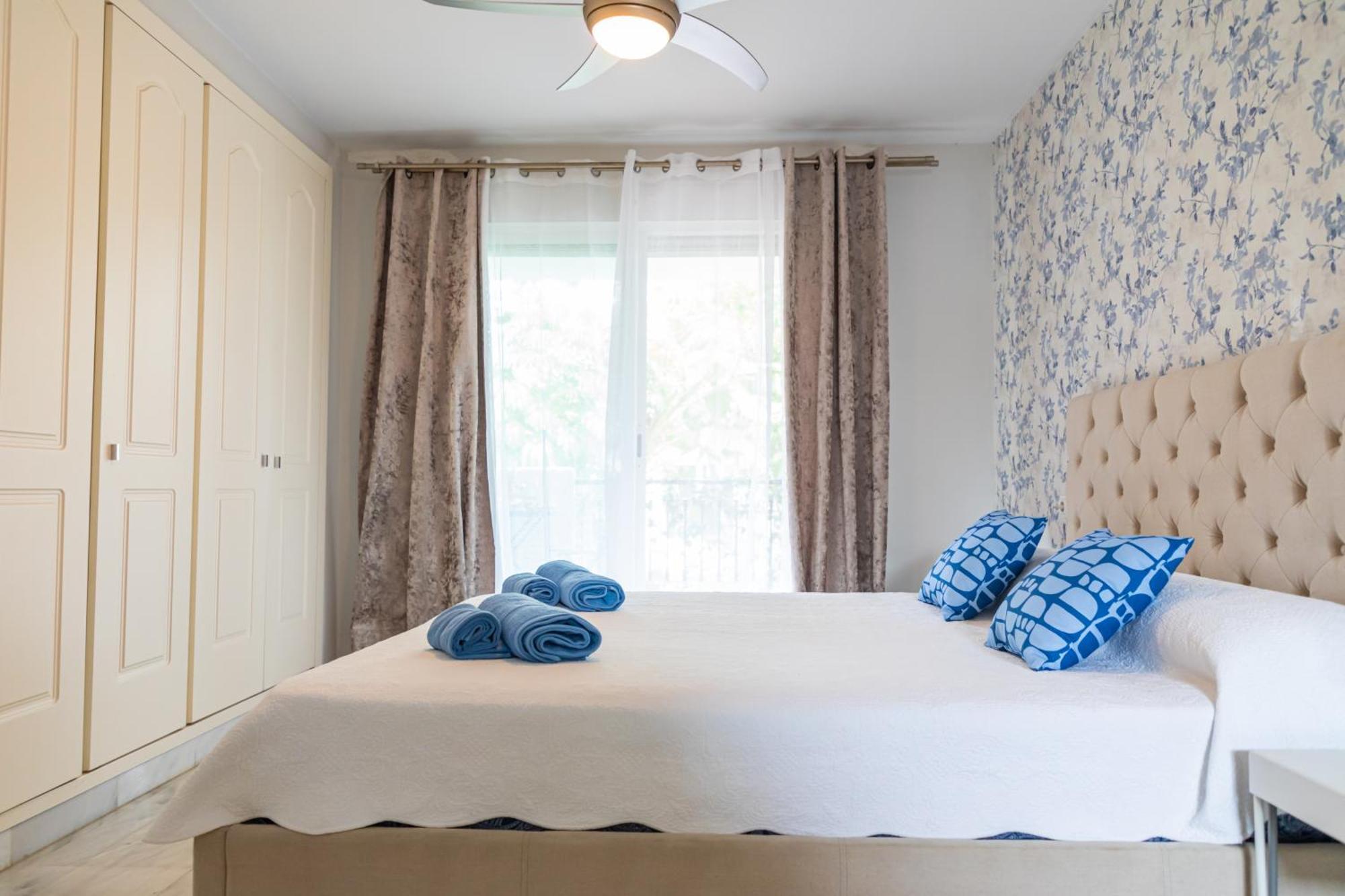 Rumah liburan Ab -design House Marbella- 3 Mn De Puerto Banus - Golden Mile - Tropical Garden And Pool *